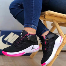 Cargar imagen en el visor de la galería, Botin Nk Jordan Negro Fucsia Dama
