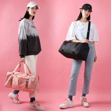 Cargar imagen en el visor de la galería, Combo Bolso Deportivo + Regalo: una botella térmica
