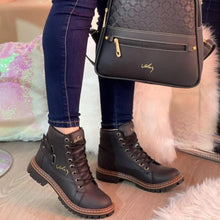 Cargar imagen en el visor de la galería, Combo Botas y Mochila Vélez
