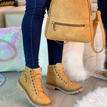 Cargar imagen en el visor de la galería, Combo Botas y Mochila Vélez
