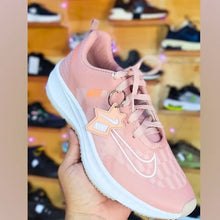 Cargar imagen en el visor de la galería, Nk  Runnin Blanco + Regalo llavero
